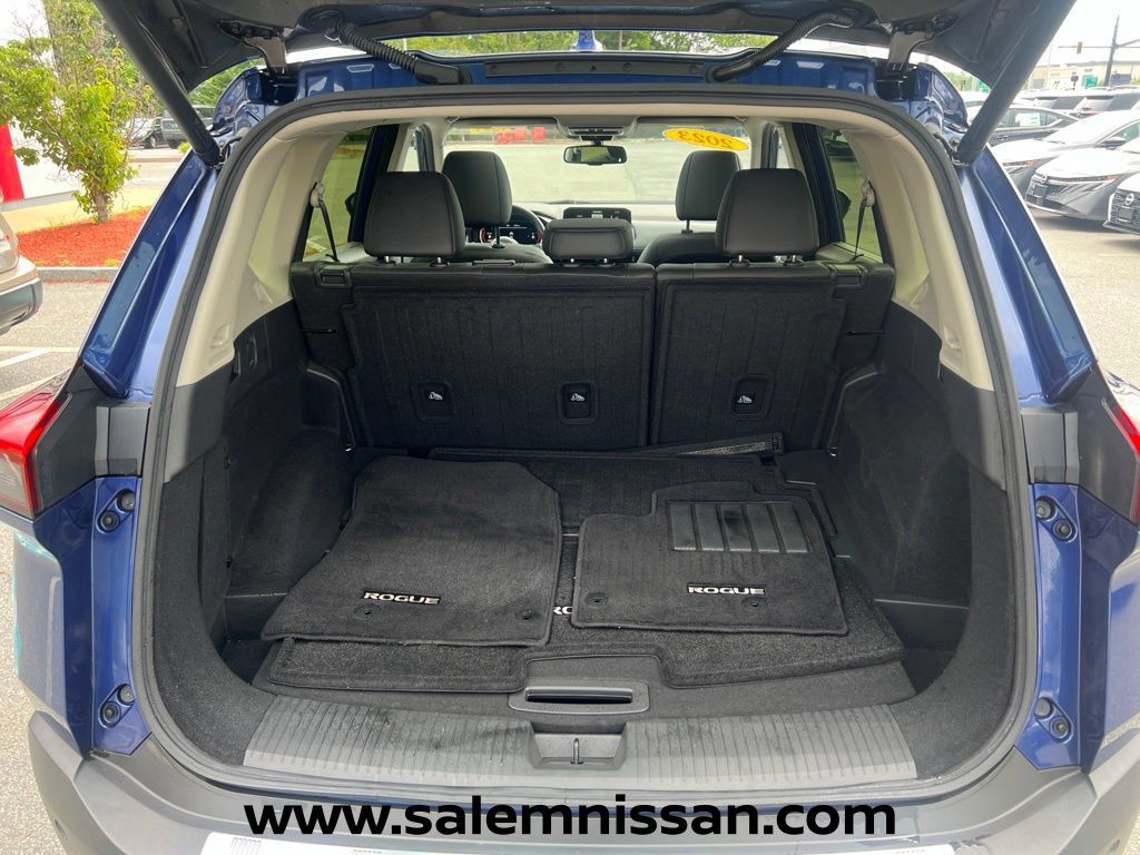 Used 2023 Nissan Rogue Platinum AWD/4WD image 23