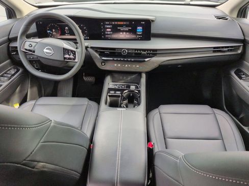 Used 2025 Nissan Murano SV image 15