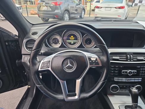 Used 2014 Mercedes-Benz C 250 Sedan image 16