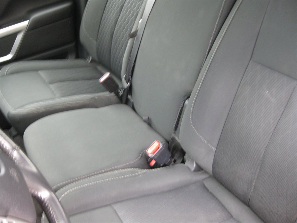 Used 2017 Nissan Titan SV AWD/4WD image 27