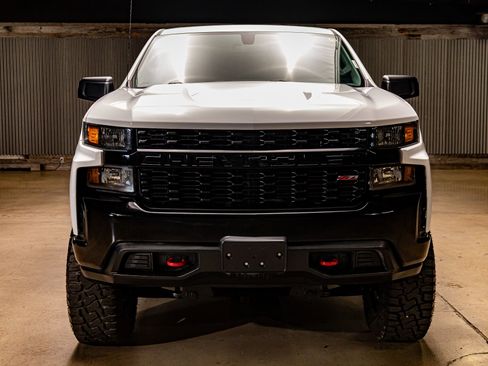Used 2020 Chevrolet Silverado 1500 Custom Trail Boss image 2