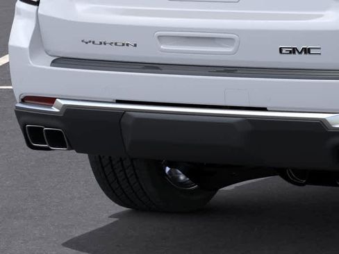 New 2026 GMC Yukon Denali w/ Denali Reserve Package AWD/4WD image 14