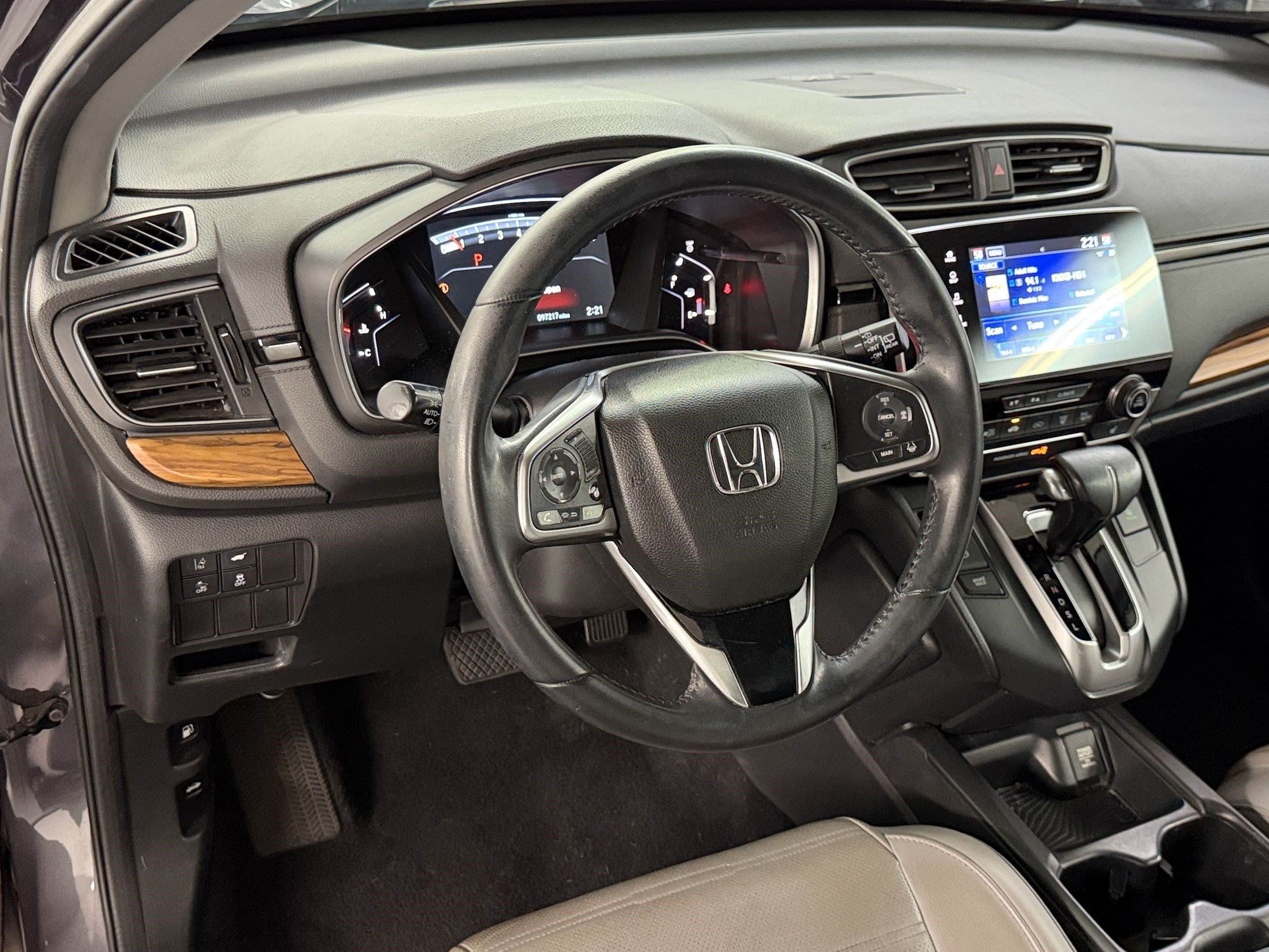 Used 2018 Honda CR-V Touring image 29