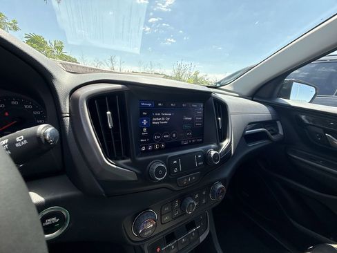 Certified 2024 GMC Terrain AT4 w/ Infotainment Package II AWD/4WD image 19
