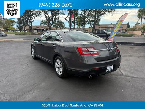 Used 2018 Ford Taurus SEL w/ Equipment Group 201A FWD image 6