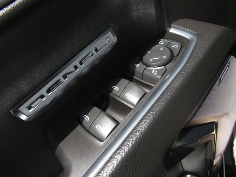 Used 2023 GMC Sierra 1500 Denali AWD/4WD image 24