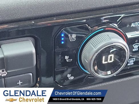 Certified 2023 Chevrolet Silverado 1500 High Country w/ High Country Premium Package AWD/4WD image 30