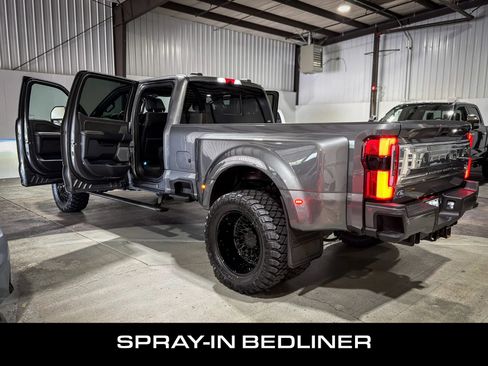 Used 2023 Ford F450 Platinum AWD/4WD image 19