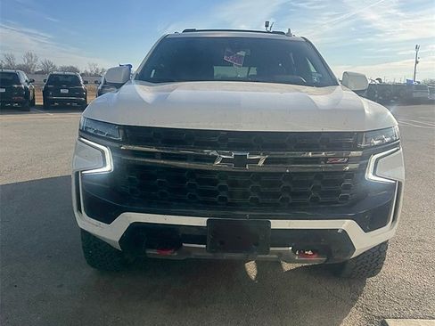 Used 2021 Chevrolet Suburban Z71 image 9