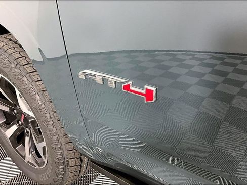 New 2026 GMC Yukon AT4 Ultimate AWD/4WD image 10
