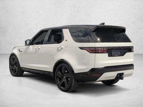 Used 2025 Land Rover Discovery Dynamic SE AWD/4WD image 8
