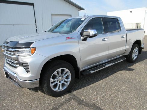 Certified 2022 Chevrolet Silverado 1500 LTZ w/ LTZ Premium Package AWD/4WD image 1