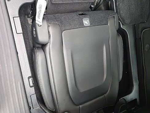 New 2026 Chrysler Pacifica Select image 85