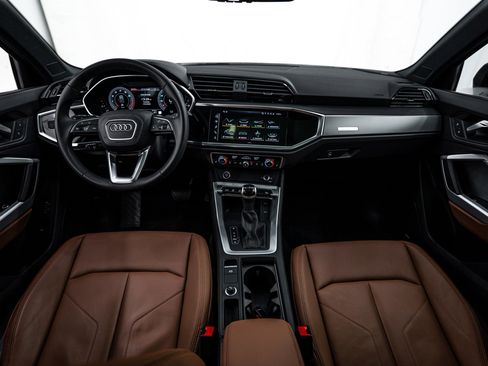 Certified 2025 Audi Q3 2.0T Premium Plus w/ Premium Plus Package image 10