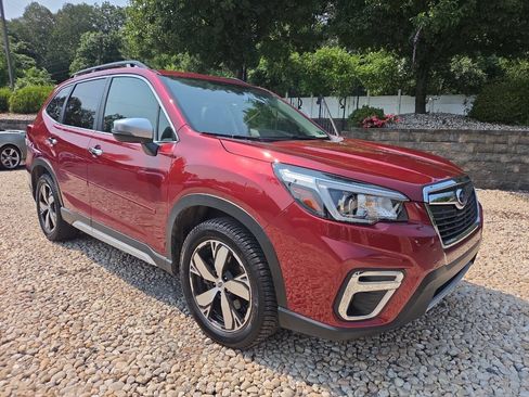 Used 2019 Subaru Forester Touring AWD/4WD image 1