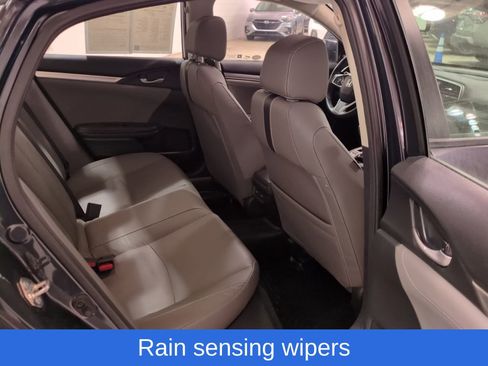 Used 2018 Honda Civic Touring image 11