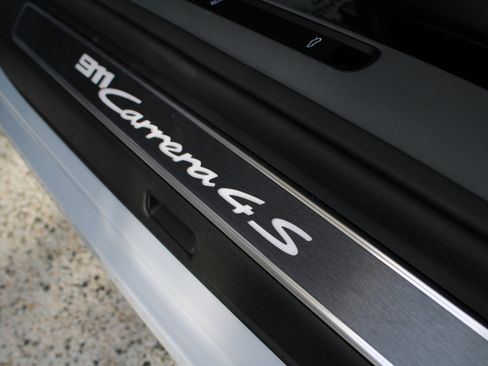 Certified 2024 Porsche 911 Carrera 4S image 24