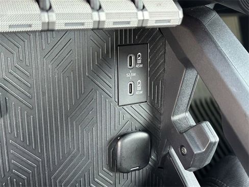 Certified 2024 Toyota Tacoma SR5 image 20