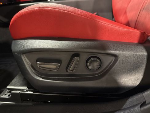 Used 2025 Toyota Camry XSE image 18