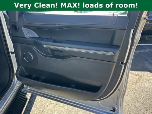 Used 2023 Ford Expedition Max XLT image 16