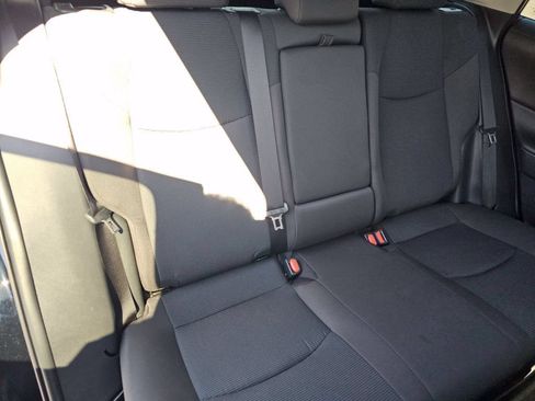 Used 2025 Toyota RAV4 LE AWD/4WD image 25