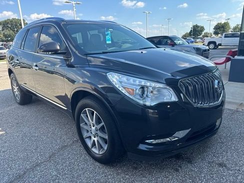 Used 2017 Buick Enclave Leather FWD image 1