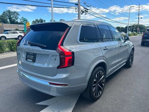 Certified 2025 Volvo XC90 B6 Plus AWD/4WD image 5