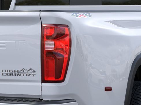 New 2026 Chevrolet Silverado 3500 High Country w/ High Country Premium Package AWD/4WD image 11