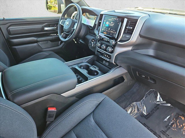 Used 2026 RAM 1500 Express AWD/4WD image 28