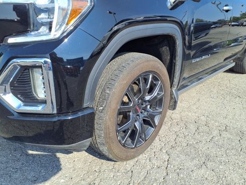 Used 2021 GMC Sierra 1500 Denali w/ Denali Ultimate Package AWD/4WD image 18