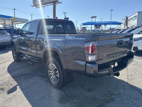 Used 2023 Toyota Tacoma TRD Sport image 5