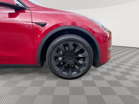 Used 2022 Tesla Model Y Long Range AWD/4WD image 31