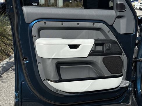 Certified 2026 Land Rover Defender 110 OCTA image 18