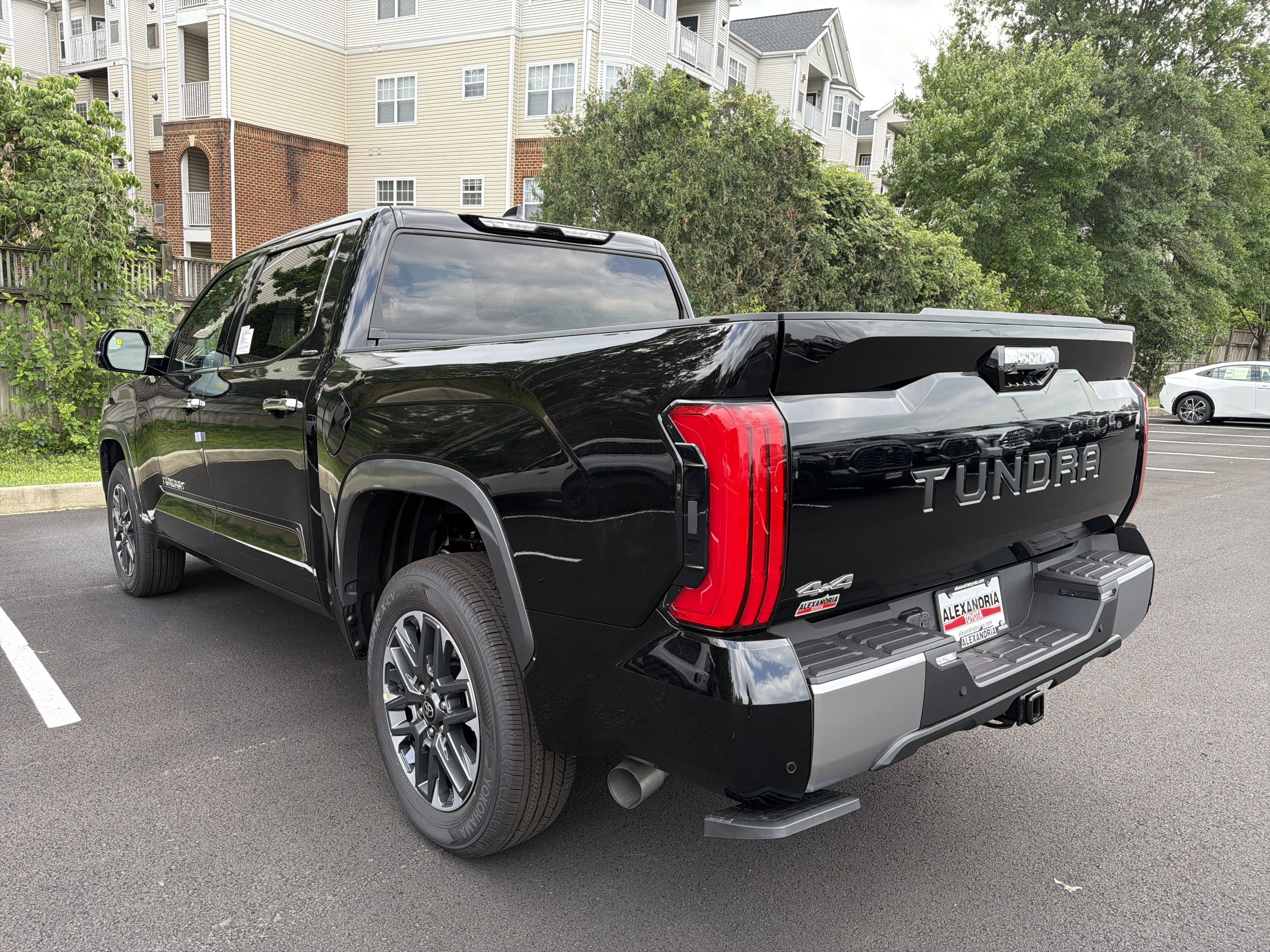 New 2026 Toyota Tundra Limited AWD/4WD image 6