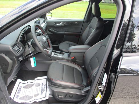 New 2024 Ford Escape ST-Line w/ Equipment Group 301A image 18