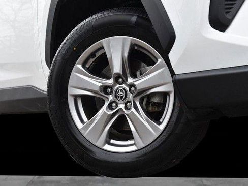 Used 2025 Toyota RAV4 XLE image 3