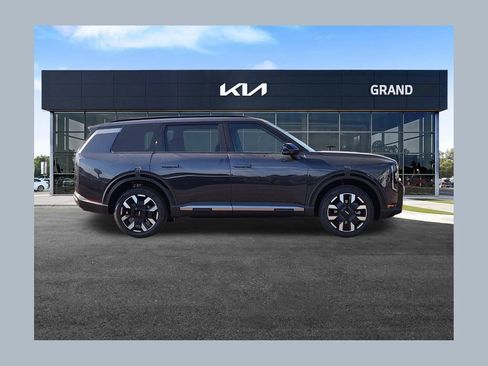 New 2027 Kia Telluride S image 1