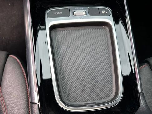 Used 2025 Mercedes-Benz GLA 35 AMG 4MATIC image 21
