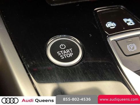 Certified 2022 Audi Q4 e-tron Prestige image 31