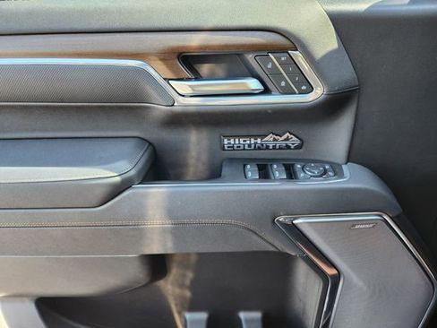 Used 2025 Chevrolet Silverado 1500 High Country w/ High Country Premium Package image 25