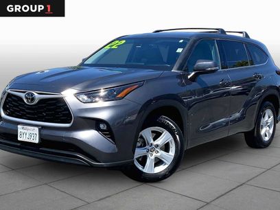 Used 2022 Toyota Highlander LE