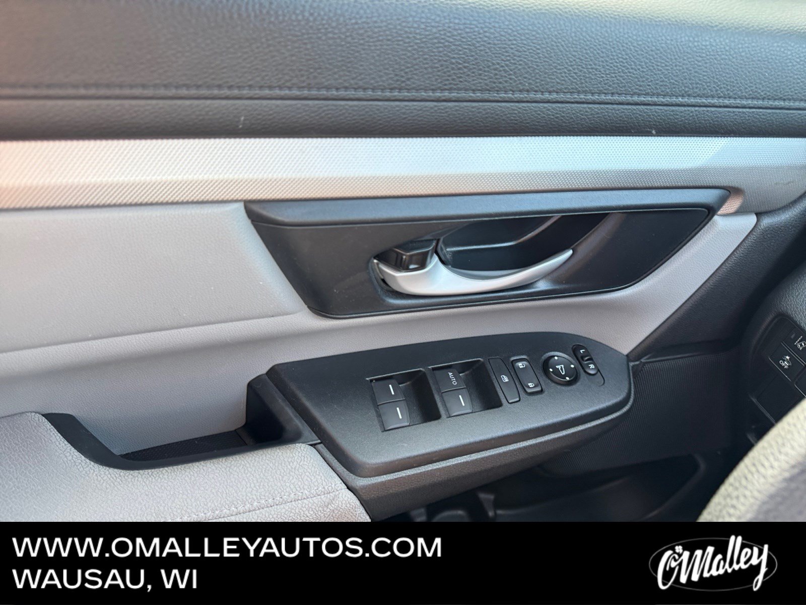 Used 2020 Honda CR-V LX image 19