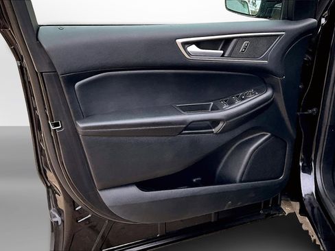 Used 2022 Ford Edge SEL w/ Convenience Package image 25