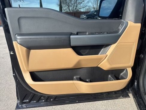 Used 2023 Ford F150 XLT image 9