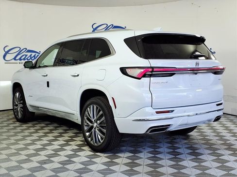 New 2026 Buick Enclave Avenir w/ Super Cruise Package image 2