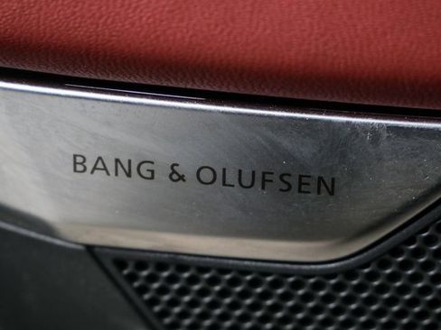 Used 2023 Audi e-tron GT Prestige image 7