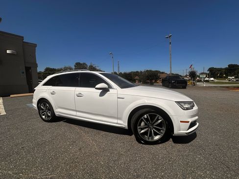 Used 2018 Audi A4 2.0T allroad Prestige w/ Prestige Package image 38