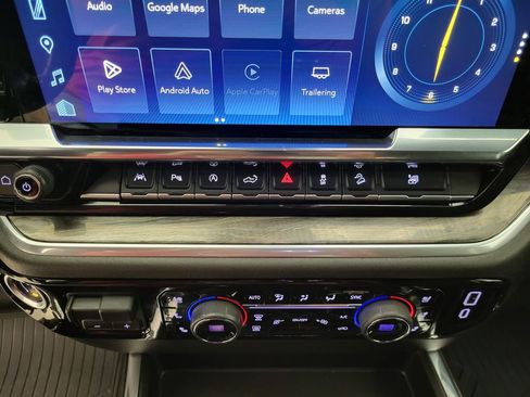 Certified 2024 Chevrolet Silverado 1500 LTZ image 11