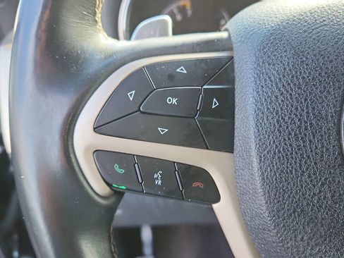 Used 2017 Jeep Grand Cherokee Limited image 21