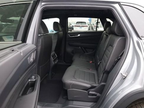 New 2026 Volkswagen Atlas Cross Sport SEL image 23